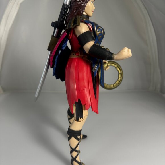 Toy Biz Xena Warrior Princess Deluxe Edition 10" Action Figure 1996 Complete OB - Picture 3 of 11